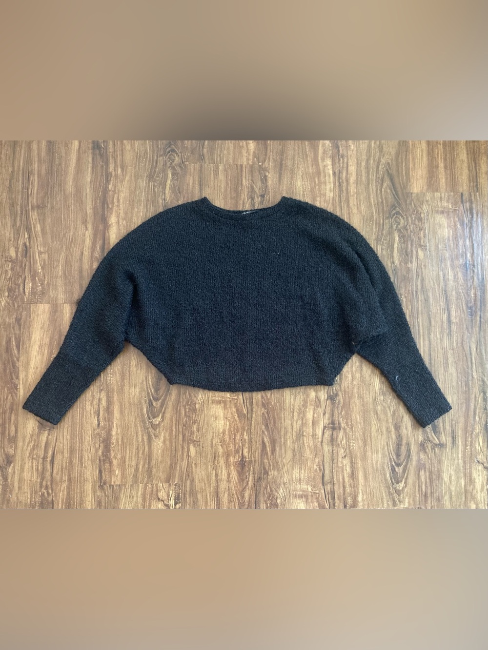 Anel Black Cropped Sweater Fuzzy Fall Top Women’s Size Small Shiny